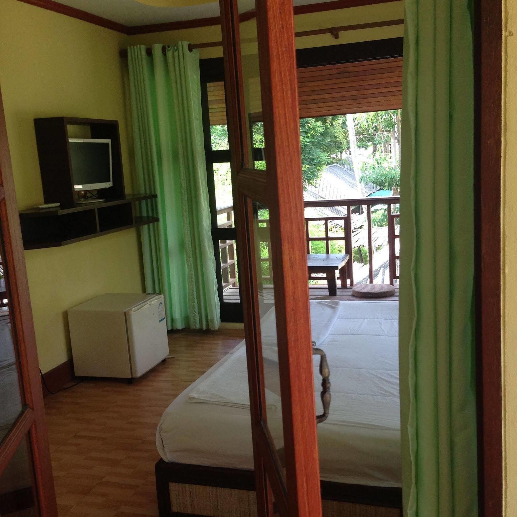 האד סון Hut Sun Bungalow מראה חיצוני תמונה