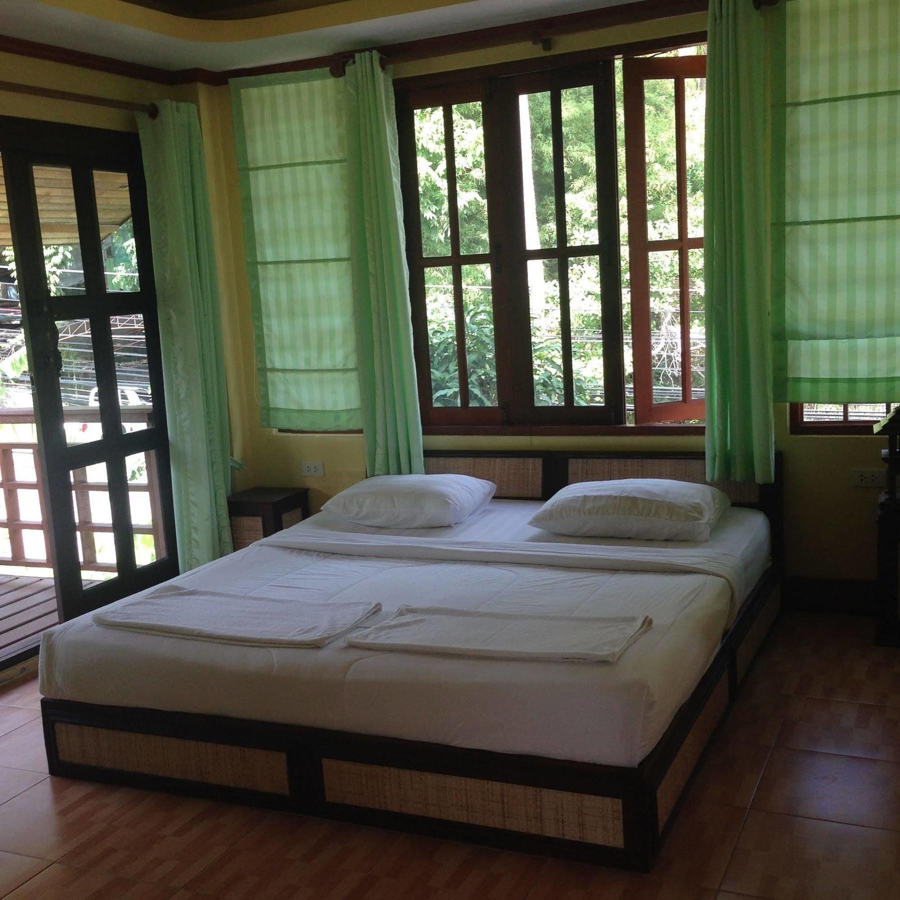 האד סון Hut Sun Bungalow מראה חיצוני תמונה